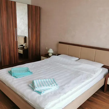 Seaview One Bedroom Flat *